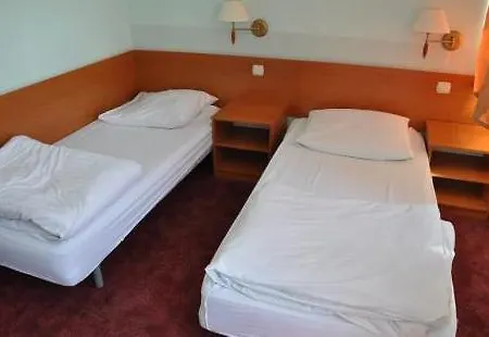 Hotel Pomorski 2*